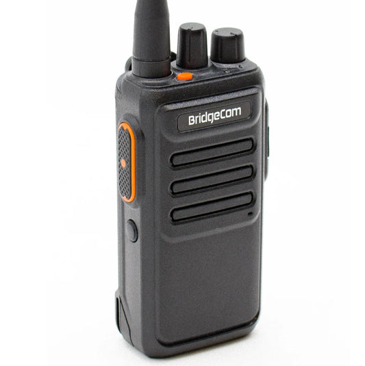 Echo E30 Radio standing