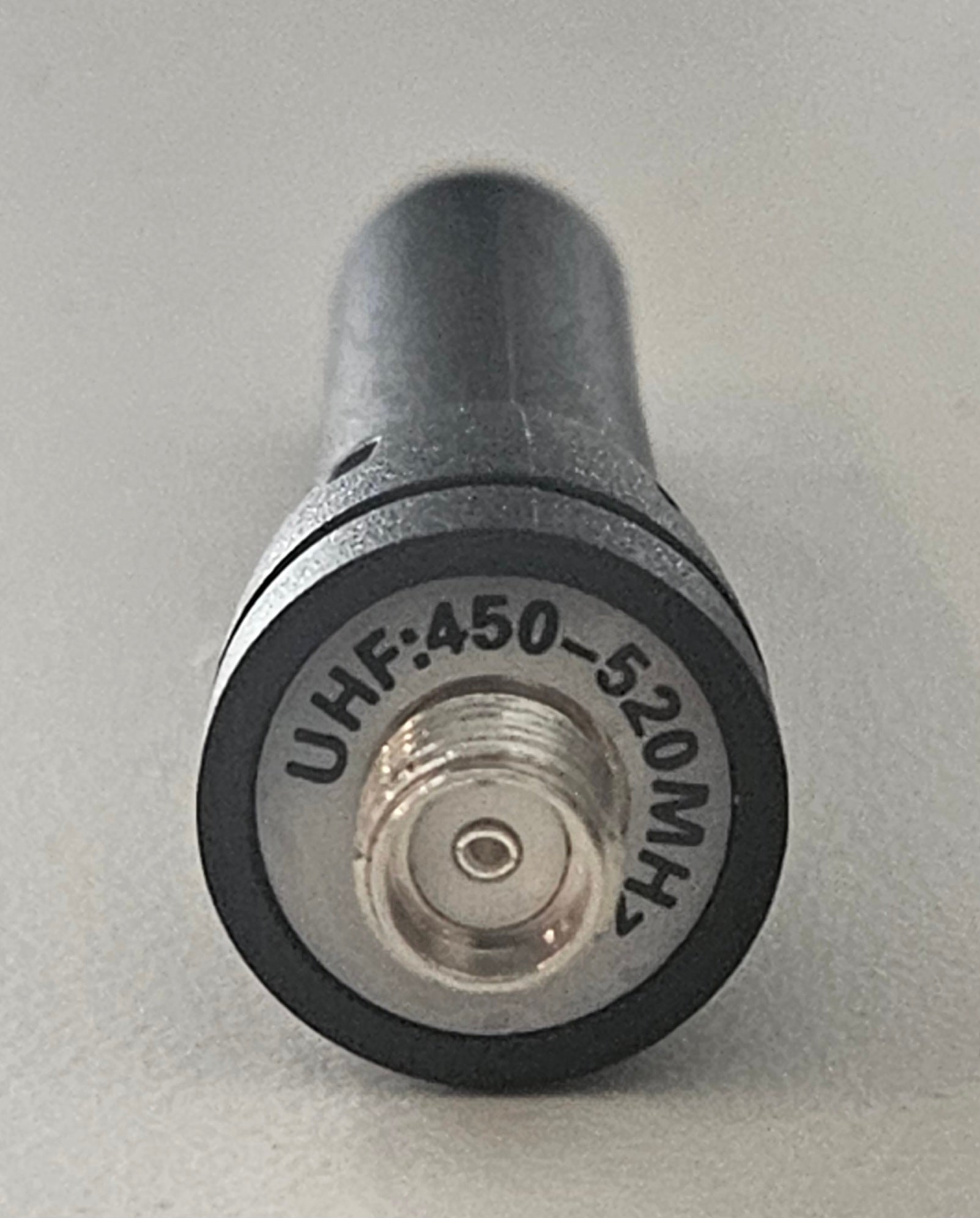 Stubby antenna input port