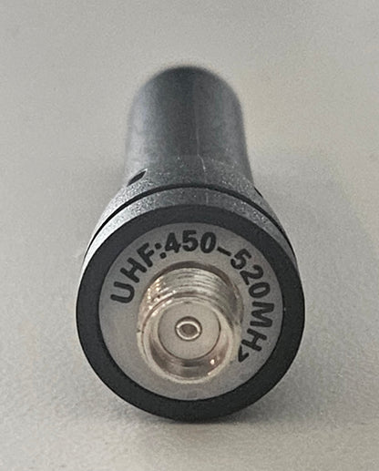 Stubby antenna input port